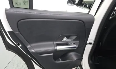 Mercedes-Benz GLA-Class 2021, 96806 км, за 16345.02 USD - фото 25