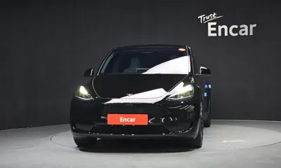 Tesla Model Y 2023, 29358 км, за 26327.75 USD - фото 3