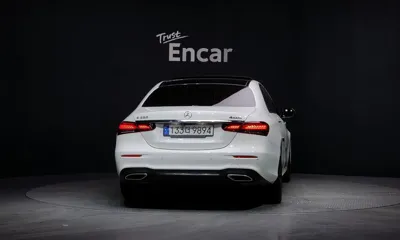 Mercedes-Benz E-Class 2023, 39329 км, за 34886.02 USD