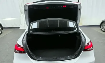 Mercedes-Benz E-Class 2023, 39329 км, за 34886.02 USD - фото 20