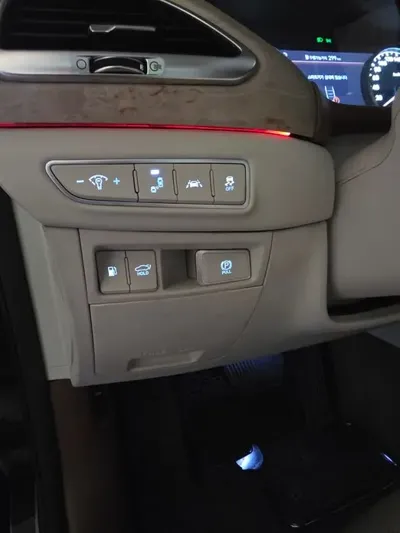 Genesis G90 2019, 78685 км, за 26058.65 USD - фото 16