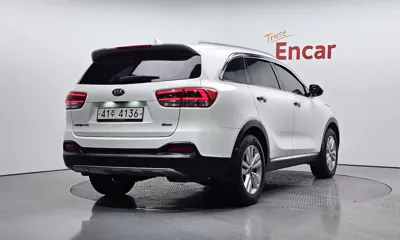 Kia Sorento 2017, 87627 км, за 9130.32 USD