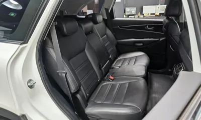 Kia Sorento 2017, 87627 км, за 9130.32 USD - фото 12