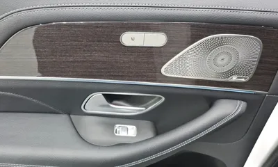 Mercedes-Benz GLE-Class 2023, 51276 км, за 55219.1 USD - фото 31