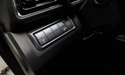 KG_Mobility_Ssangyong TIBOLI 2021, 35628 км, за 8344.36 USD - фото 16