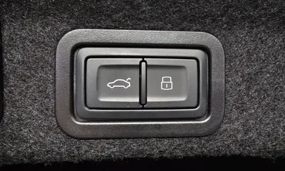 Audi A6 2023, 33637 км, за 26602.72 USD - фото 20