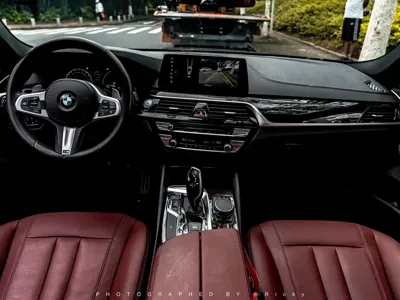 BMW 5 Series 2019, 138000 км, за 17054.86 USD