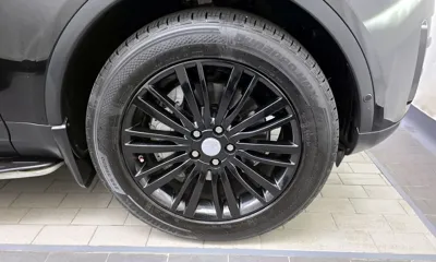 Land Rover Discovery 2020, 81862 км, за 26488.27 USD