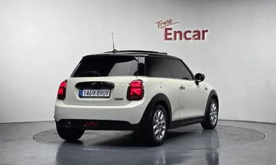 MINI Cooper 2020, 66787 км, за 10174.61 USD
