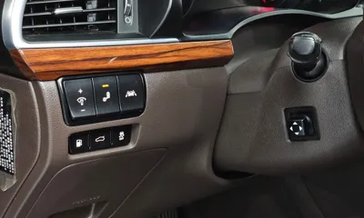 Kia K7 2016, 84940 км, за 7155.05 USD - фото 18