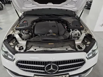 Mercedes-Benz E-Class 2022, 27079 км, за 32720.81 USD - фото 6