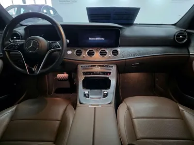 Mercedes-Benz E-Class 2022, 27079 км, за 32720.81 USD - фото 7