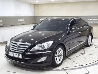 Hyundai Genesis · 2012 год