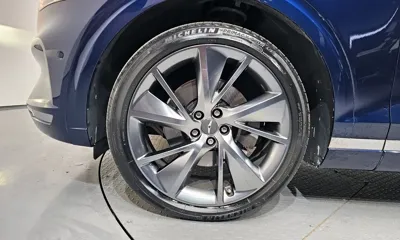 Genesis GV70 2022, 64803 км, за 24777 USD