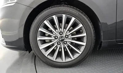 Kia K7 2016, 208199 км, за 6137.59 USD