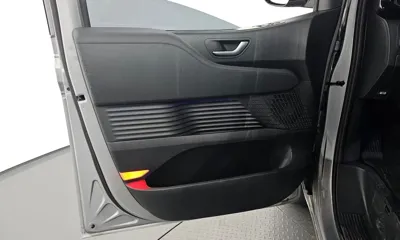 Hyundai Staria 2023, 48310 км, за 19404.82 USD - фото 24