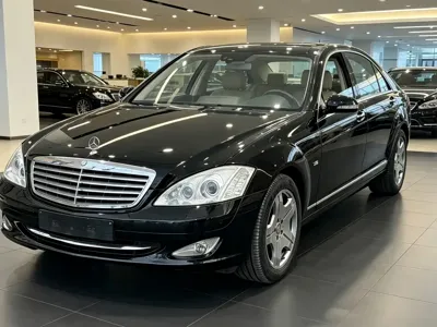 Mercedes-Benz S-Class · 2008 год
