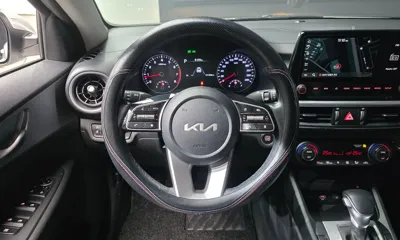 Kia K3 2022, 131368 км, за 8741.71 USD - фото 13
