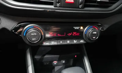 Kia K3 2022, 131368 км, за 8741.71 USD - фото 18