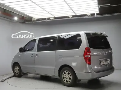 Hyundai Starex 2012, 224720 км, за 2494.42 USD