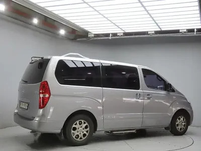 Hyundai Starex 2012, 224720 км, за 2494.42 USD