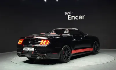 Ford Mustang 2019, 117560 км, за 13586.42 USD