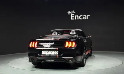 Ford Mustang 2019, 117560 км, за 13586.42 USD