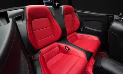 Ford Mustang 2019, 117560 км, за 13586.42 USD - фото 11