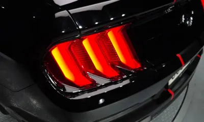 Ford Mustang 2019, 117560 км, за 13586.42 USD - фото 23