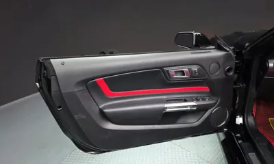 Ford Mustang 2019, 117560 км, за 13586.42 USD - фото 24