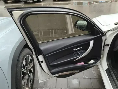 BMW 3 Series 2014, 87899 км, за 7533.7 USD - фото 7