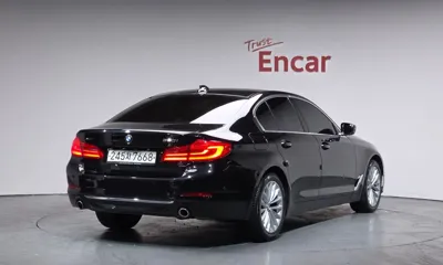 BMW 5-Series 2020, 88708 км, за 19755.53 USD