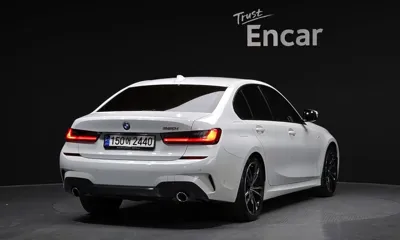 BMW 3-Series 2022, 35391 км, за 23455.56 USD