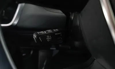 Audi A6 2022, 41704 км, за 23614.38 USD - фото 33