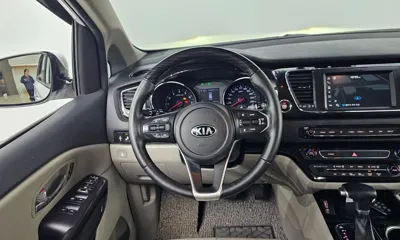 Kia Canival 2020, 54010 км, за 14007.27 USD - фото 12