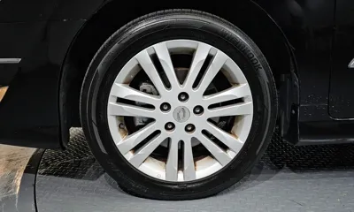 Renault-KoreaSamsung SM7 2011, 98160 км, за 1970.57 USD