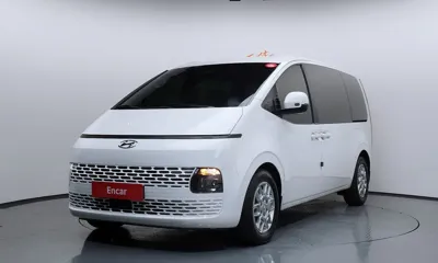 Hyundai Staria · 2023 год