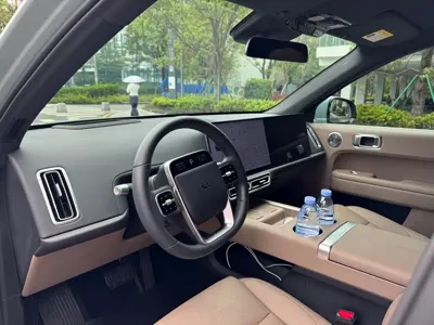 Li Auto Li L6 2025, 21000 км, за 29987.65 USD