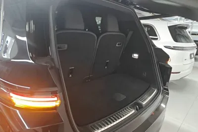 Li Auto L9 2025, 6200 км, за 55423 USD