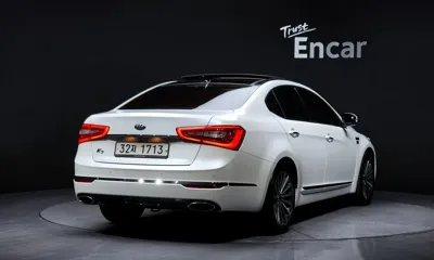 Kia K7 2015, 105302 км, за 4982.28 USD