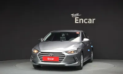 Hyundai Avante 2016, 104937 км, за 5189.17 USD