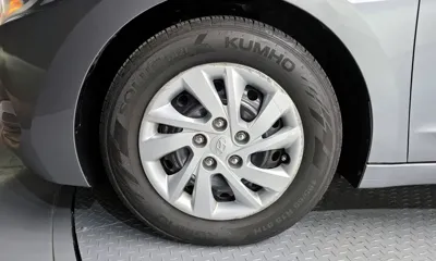 Hyundai Avante 2016, 104937 км, за 5189.17 USD
