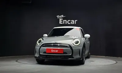 MINI Cooper 2023, 8657 км, за 16133.24 USD
