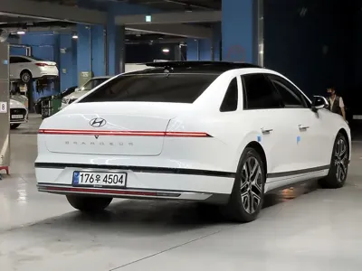 Hyundai Grandeur 2023, 49333 км, за 20940 USD