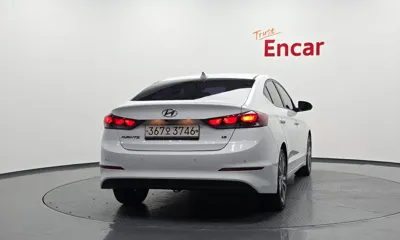 Hyundai Avante 2018, 52281 км, за 6940.78 USD