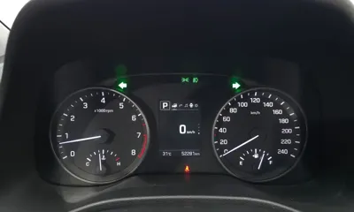 Hyundai Avante 2018, 52281 км, за 6940.78 USD - фото 8