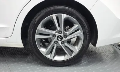 Hyundai Avante 2018, 52281 км, за 6940.78 USD - фото 21