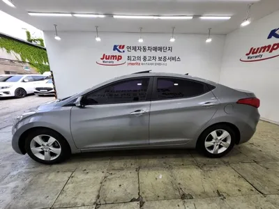 Hyundai Avante 2012, 123447 км, за 2560.06 USD