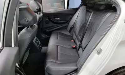 BMW 3-Series 2018, 23108 км, за 9984.23 USD - фото 12