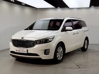 Kia Canival 2016, 137028 км, за 4088.93 USD